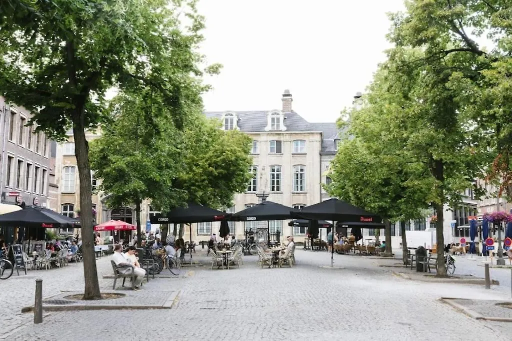 High-End 3Bdr Apartment @ City Center Antwerp Belgium